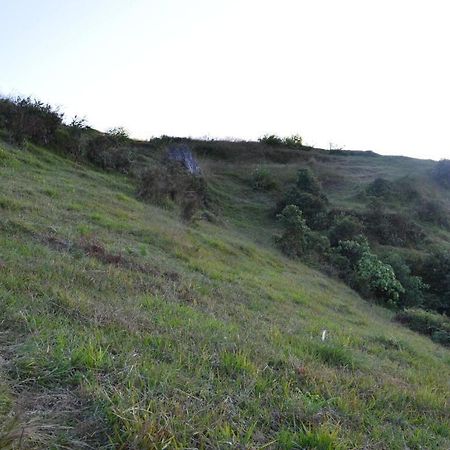 פוקהרה Mystique Highland Resort מראה חיצוני תמונה